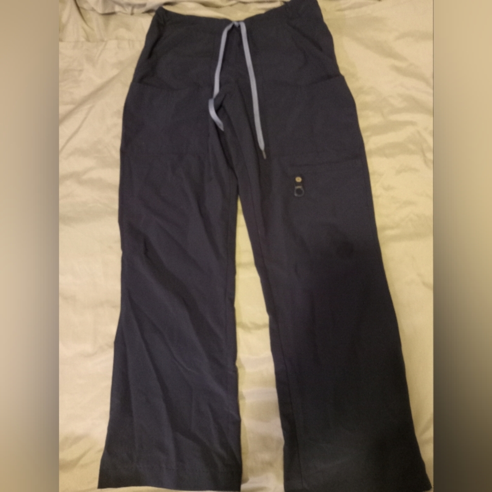 Scrub bottoms - Picture 3 of 3